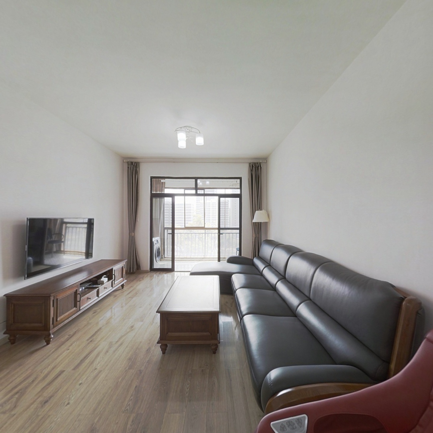 高品质洋房 低密度 绿化好 精装+实木家具+家电+按摩椅