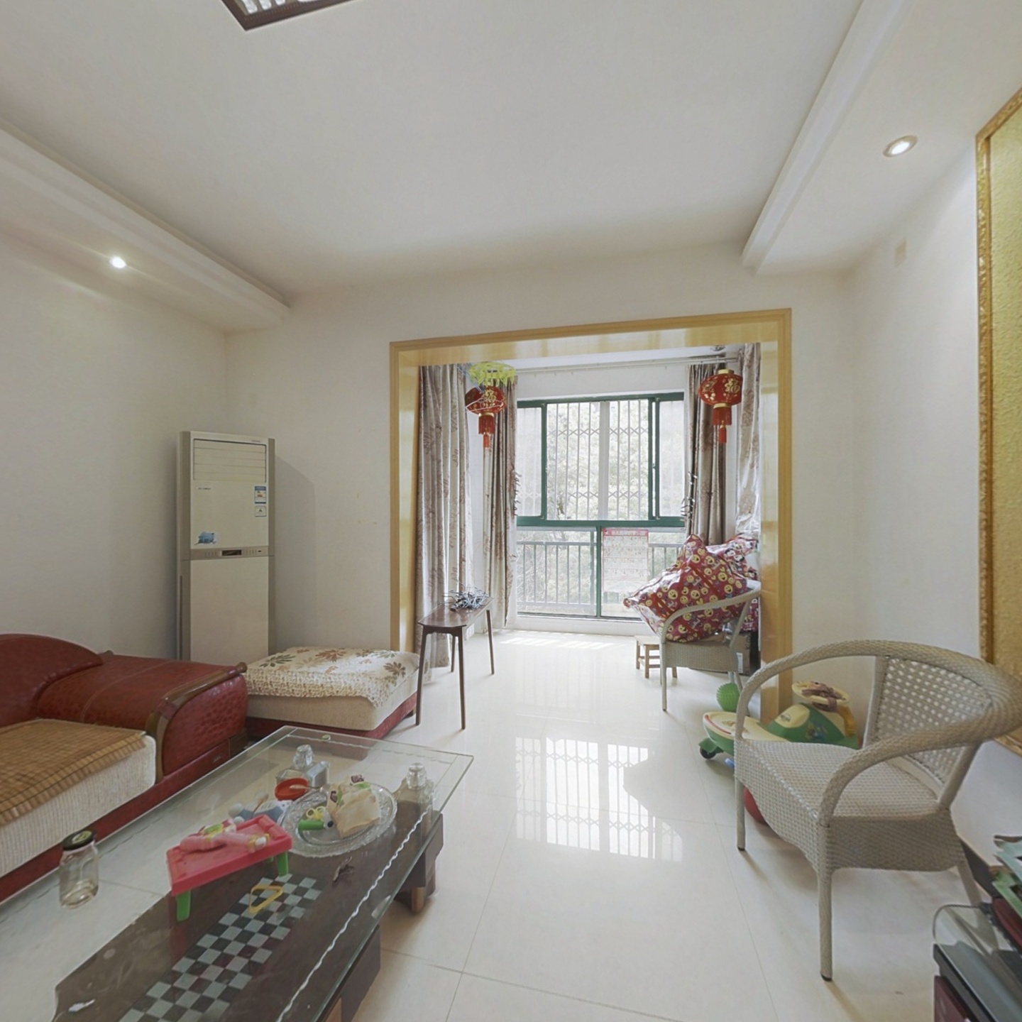 南北通透精准二房有大车库可以当储藏间