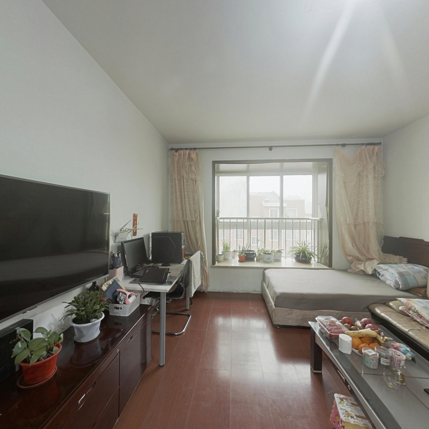 户型方正 带地下室 南北通透两居看房方便价格可议