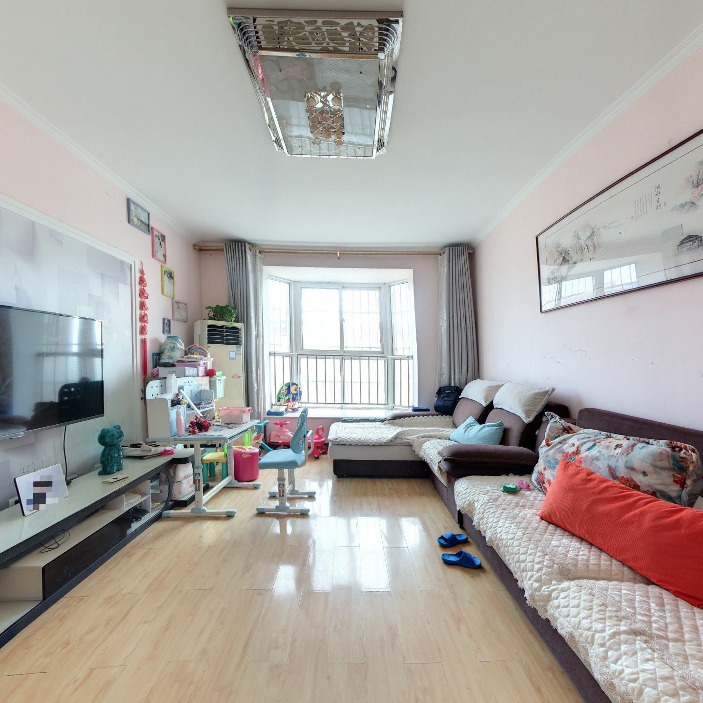 名流枫景洋房单价3200的一套 南北通透两居