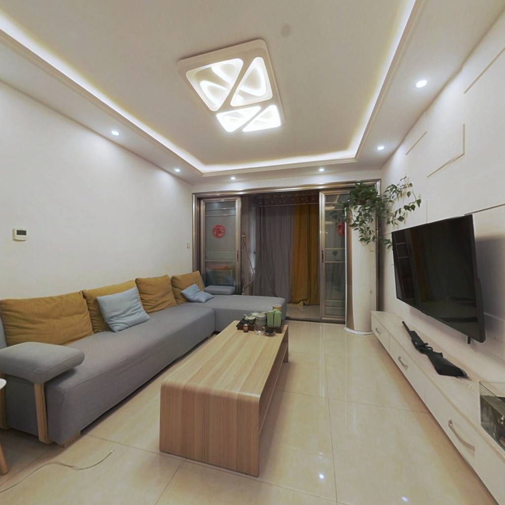 滨河新天地：温馨两室拎包入住品质房屋