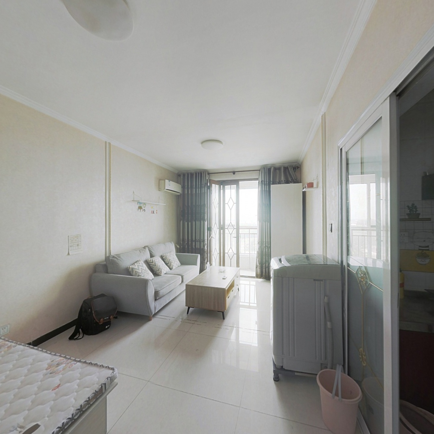 天保郦景一居室 中间楼层 位置好交通便利