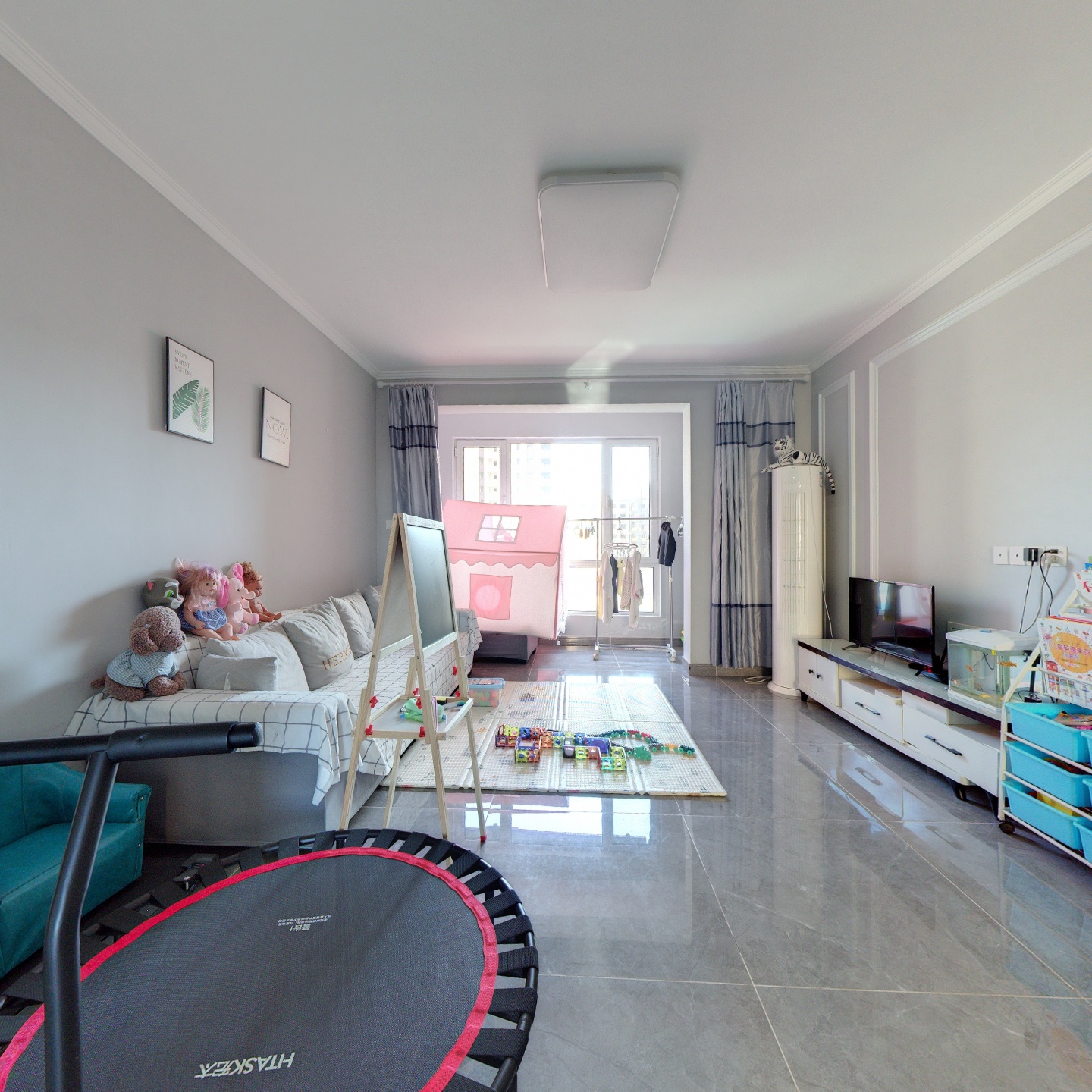 三居南北通透，户型方正，高楼层，花园小区，拎包入住