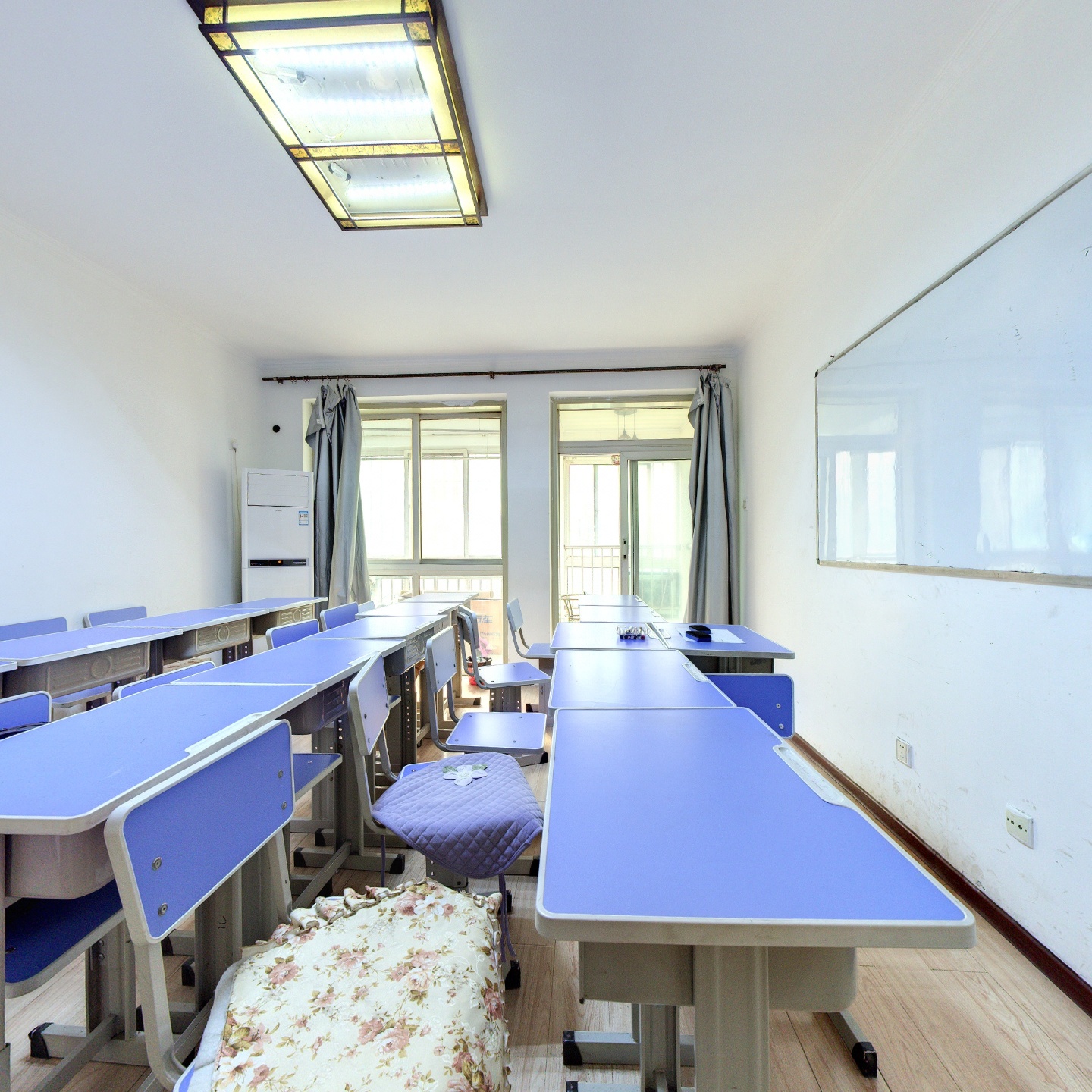 南北通透 低楼层大客厅，南北户型，园林社区