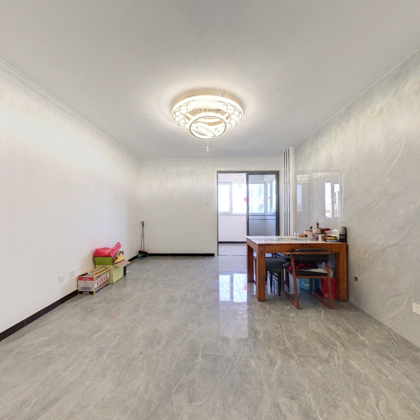 宏远碧萝湾小区精装修两居室出售有房本靠谱卖