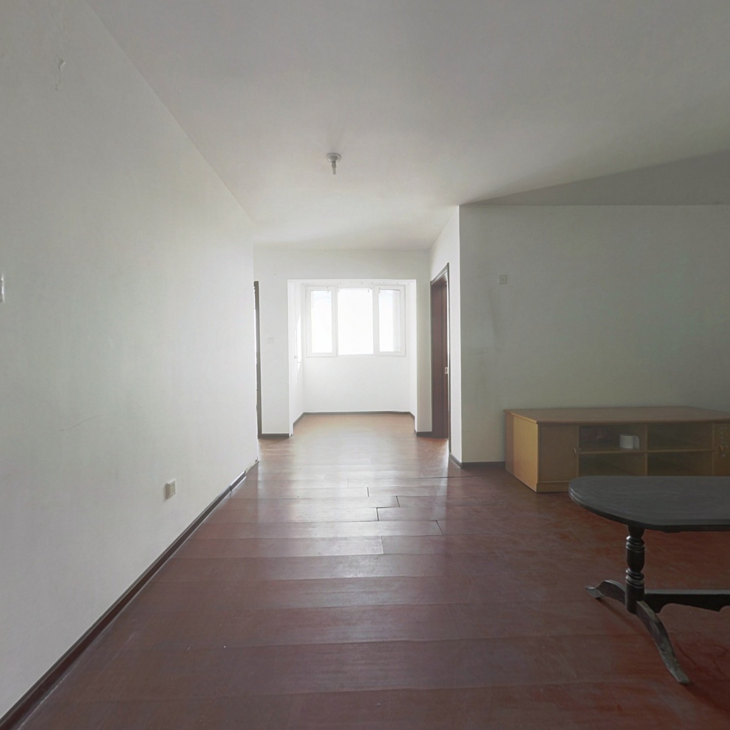 宜佳旺广场旁，838沿途，总价低，地段优越