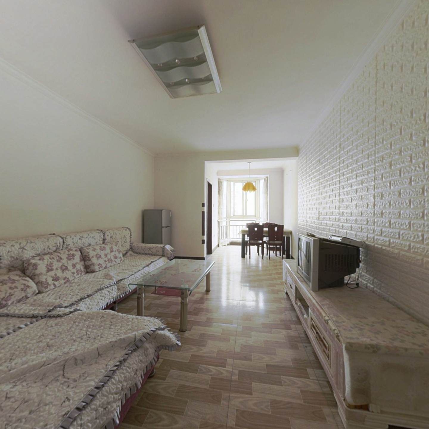 出售   名流风景五期  南北通透两居室   房本满五