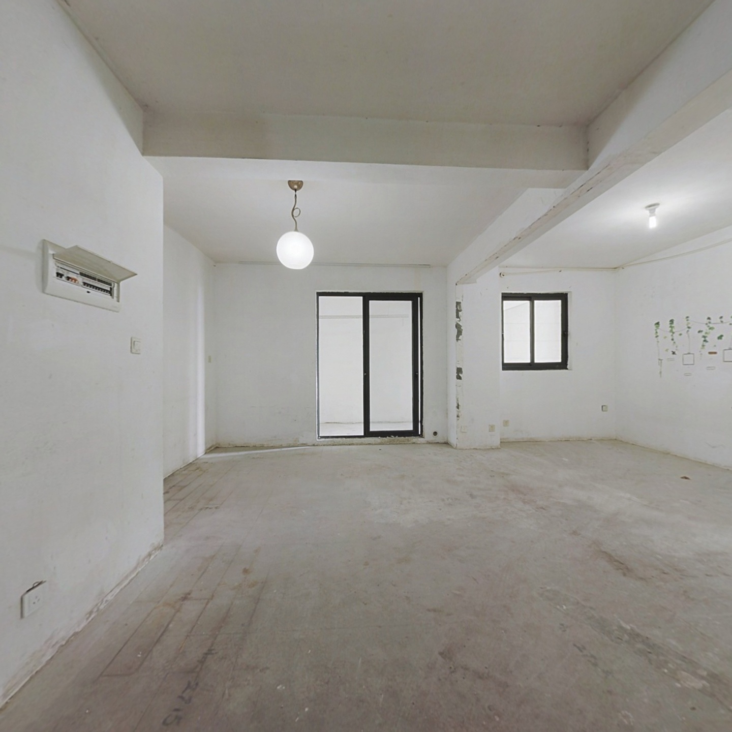 清水毛坯三房园林景观免费地下车库满两年