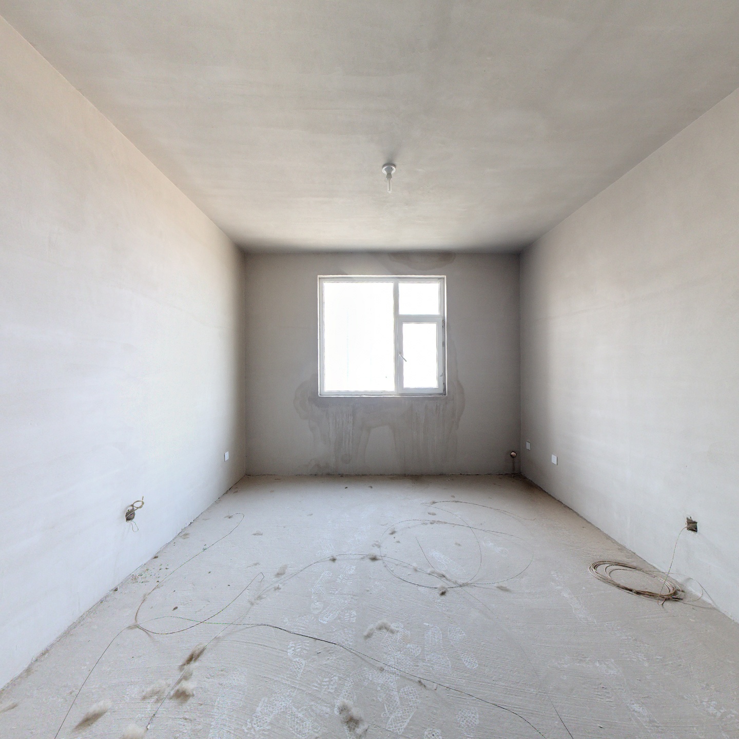 金阳瑞景南北通透大两居，中高楼层采光无遮挡