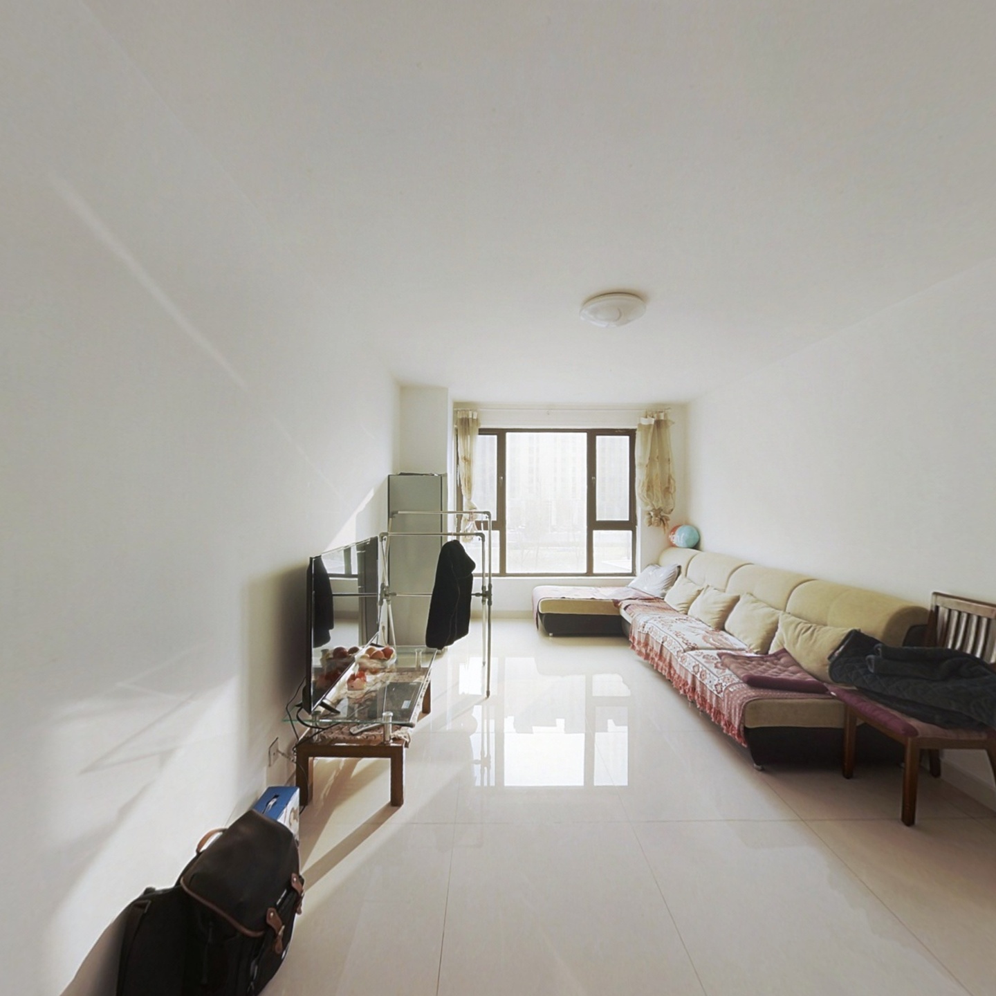 鸿坤理想湾南区 2室1厅 南