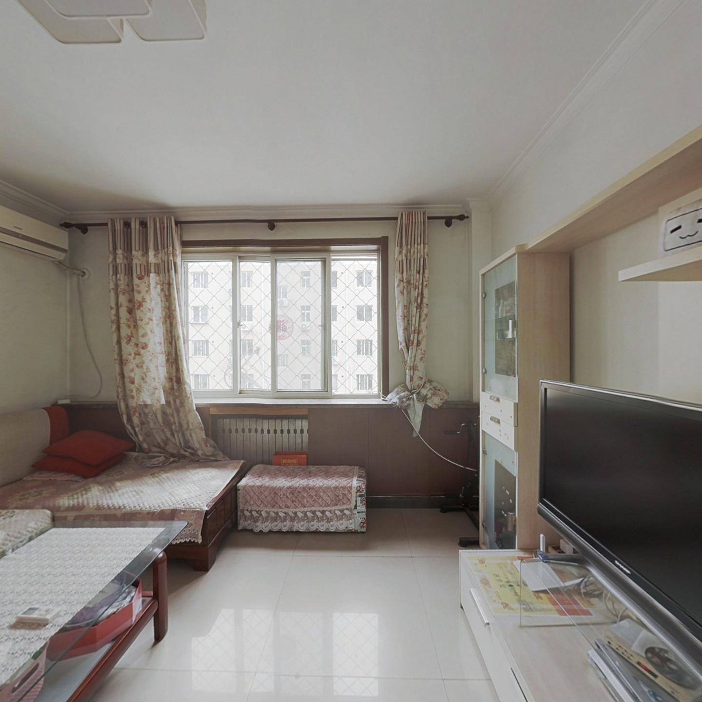 涿州市区南北通透两居室，中间楼层。