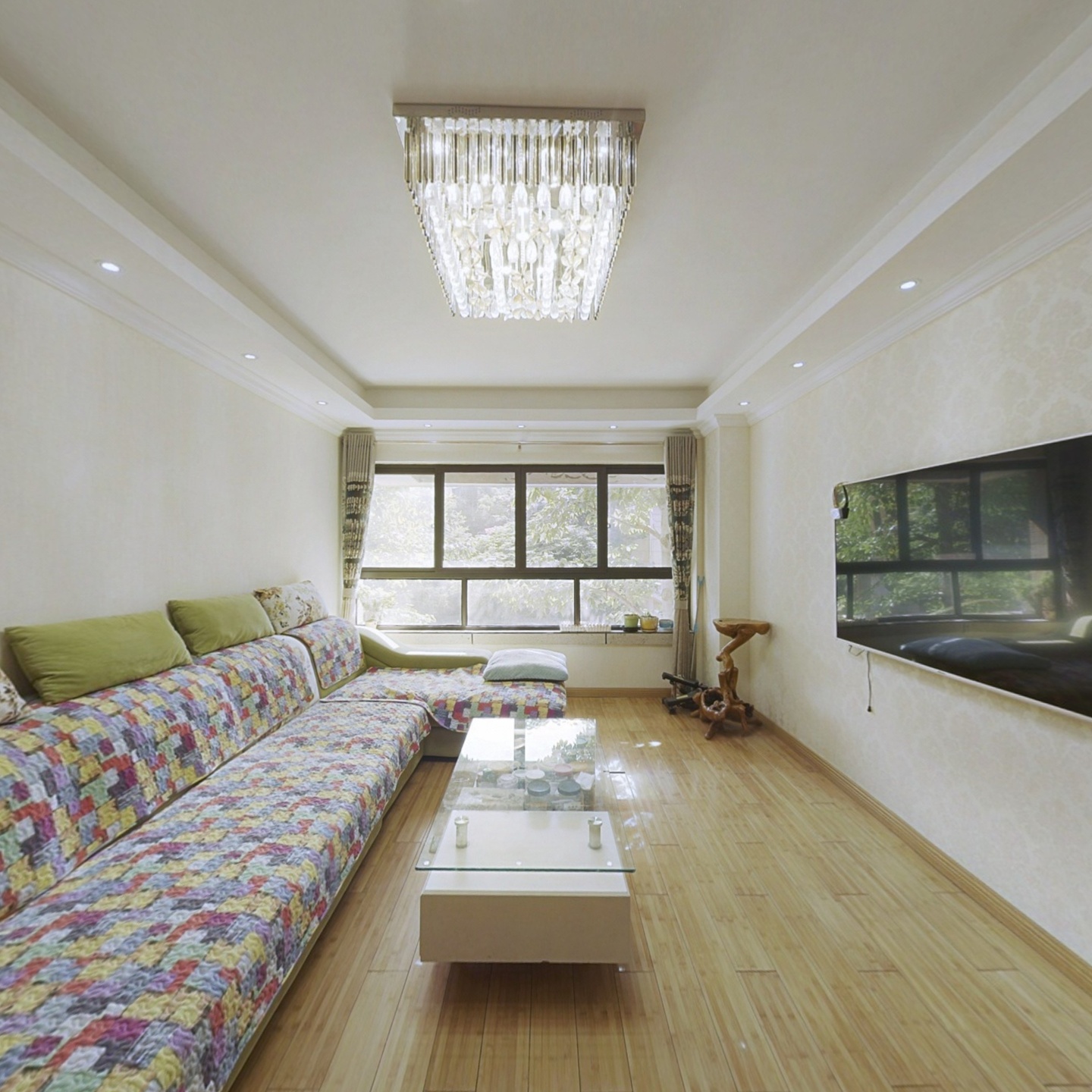 中铁城精装78，超大客厅和卧室，极度舒适，运动型楼层