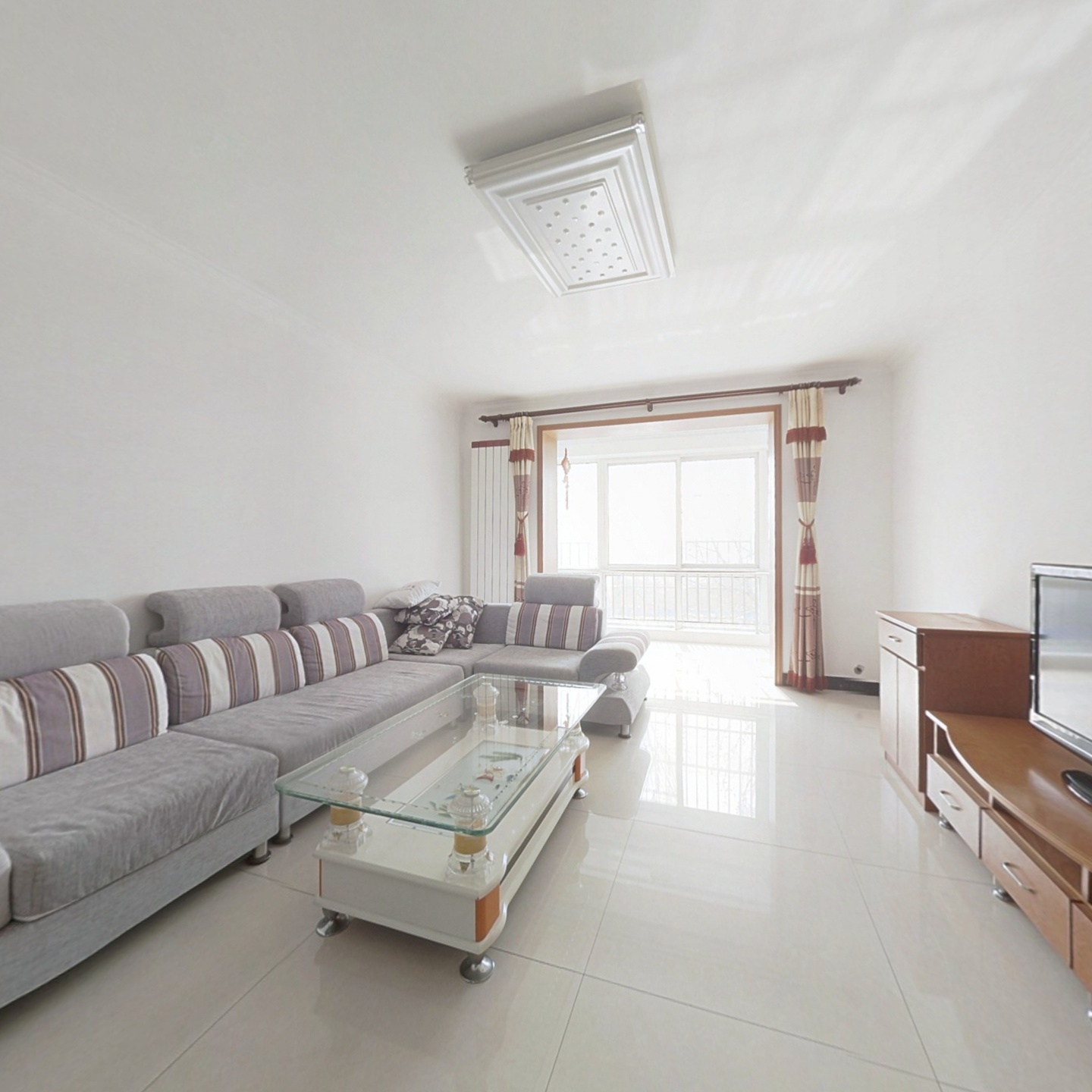 军怡家园，满五唯一，南北通透！