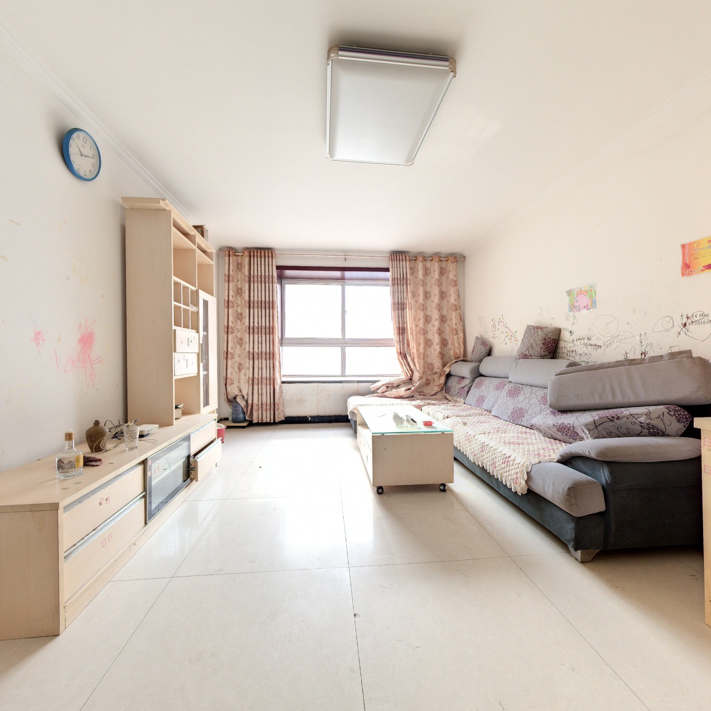 南北通透格局，楼层好，视野宽阔，采光充足