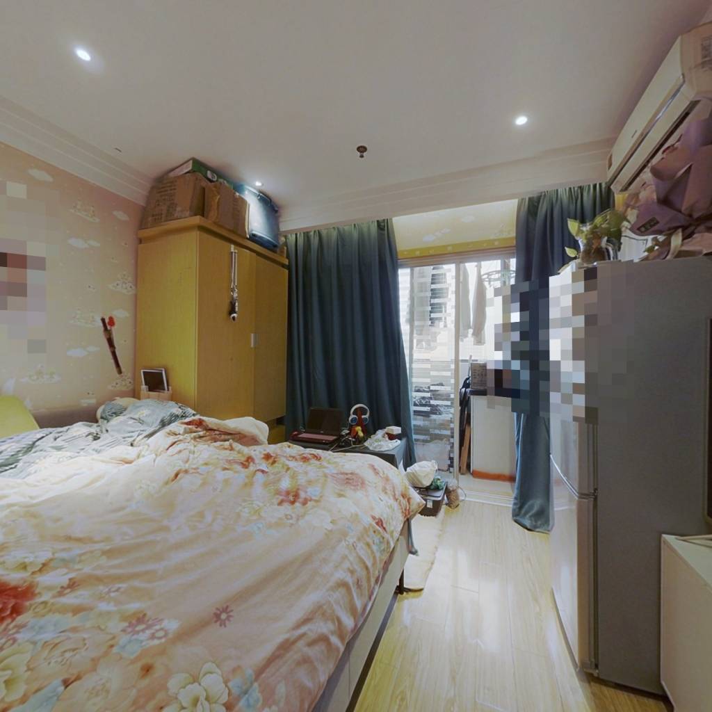 香缤公寓 1室1厅 东南