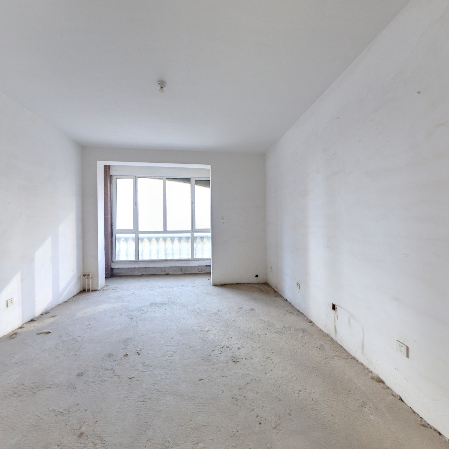 房子格局方正，南北通透，洋房品质，大三居，价格可议