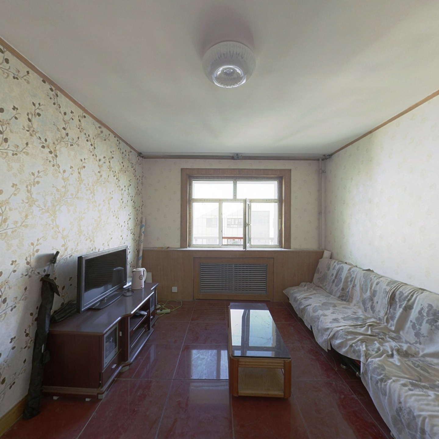 红山路小俩室适合一家人入住南北通透一梯两户标准两室
