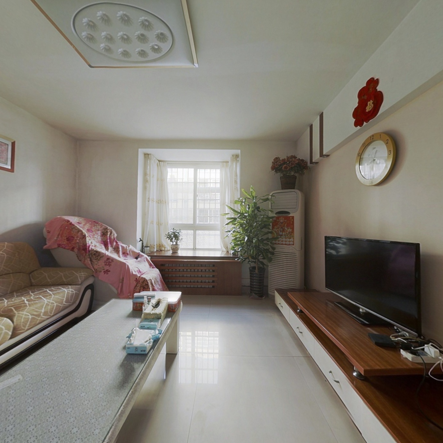 房子是一梯两户,公摊小,二中和陵园校区,一楼可圈院-新乡金谷华庭二手