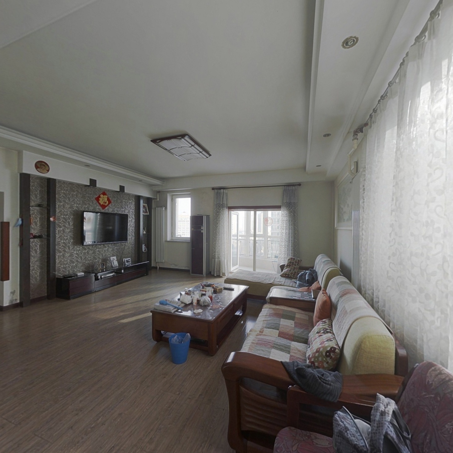 湘江公园高层，四个卧室，两个客厅，