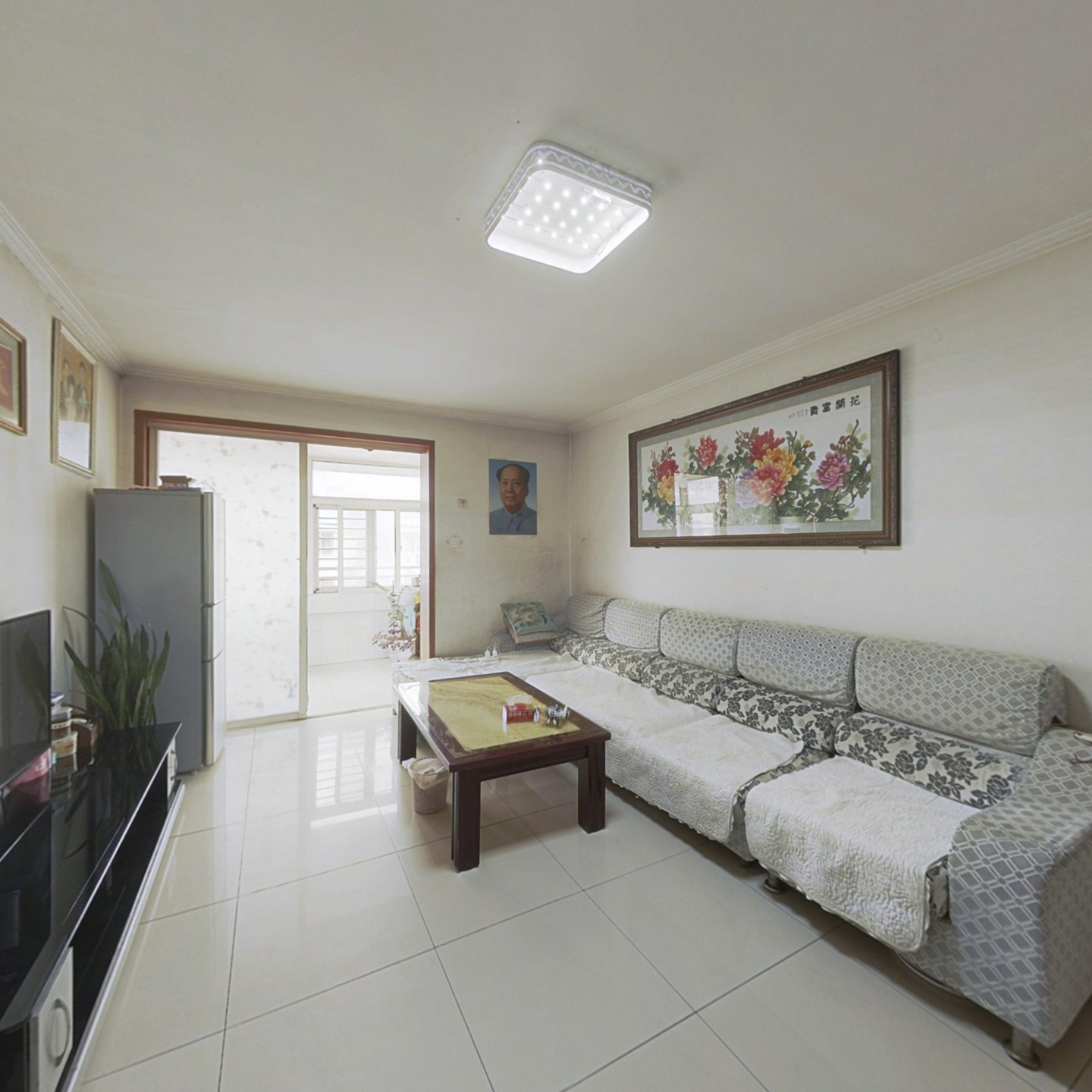 房子采光好，户型方正，房本満五唯一，税费低