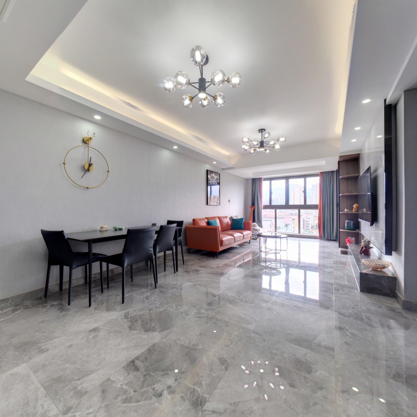 桐城府,精装修二期,简约风,楼层好,诚心出售.