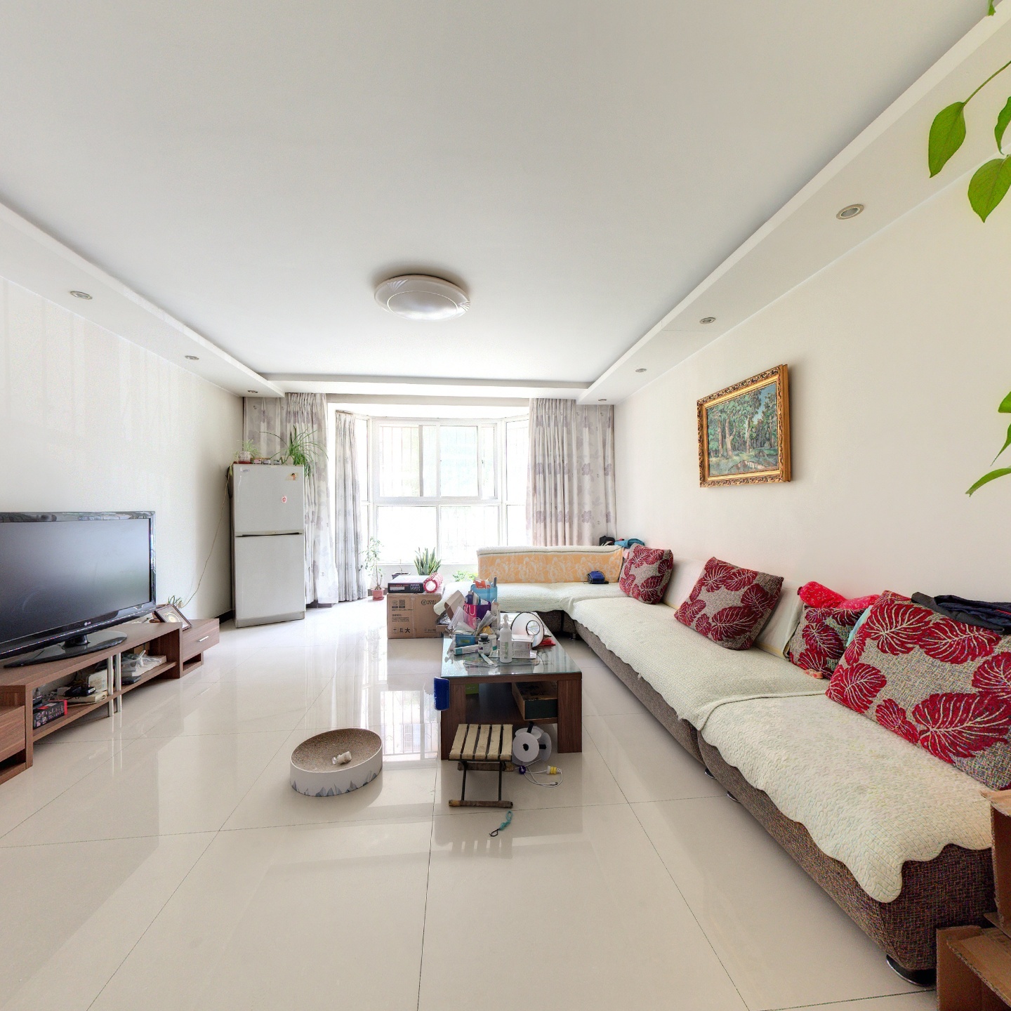 德信公园旁 方正三居室 精装修 拎包入住