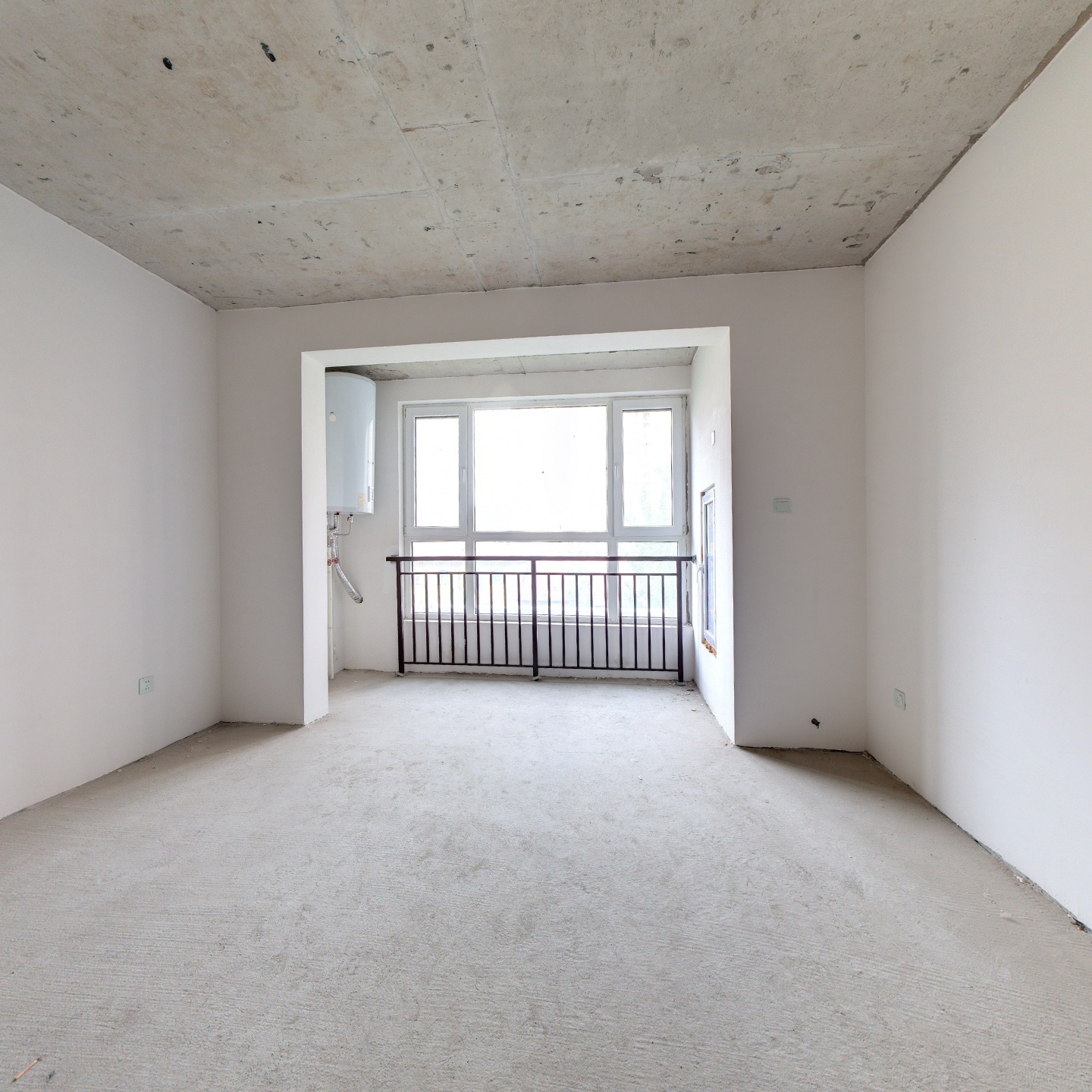 香邑溪谷玫瑰园洋房 满二 随时看房