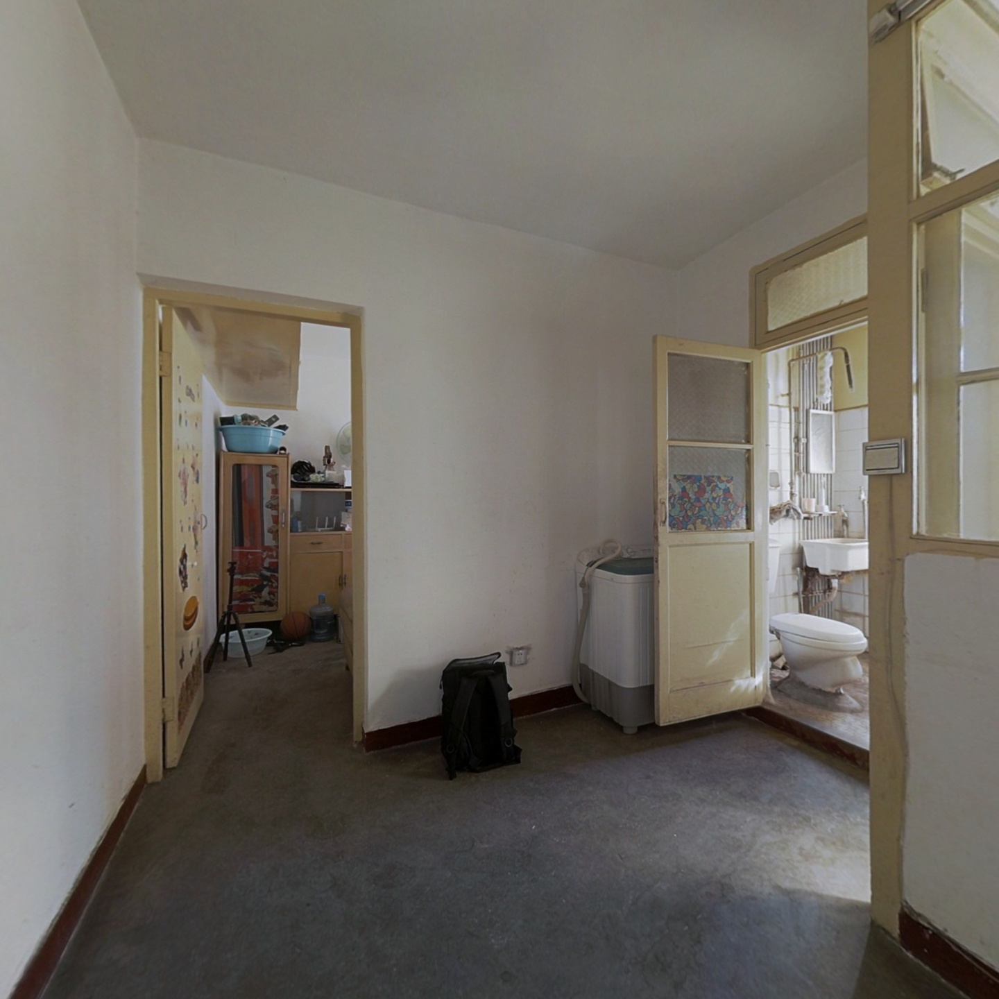 此房满五，采光好，配套齐全，交通便利。