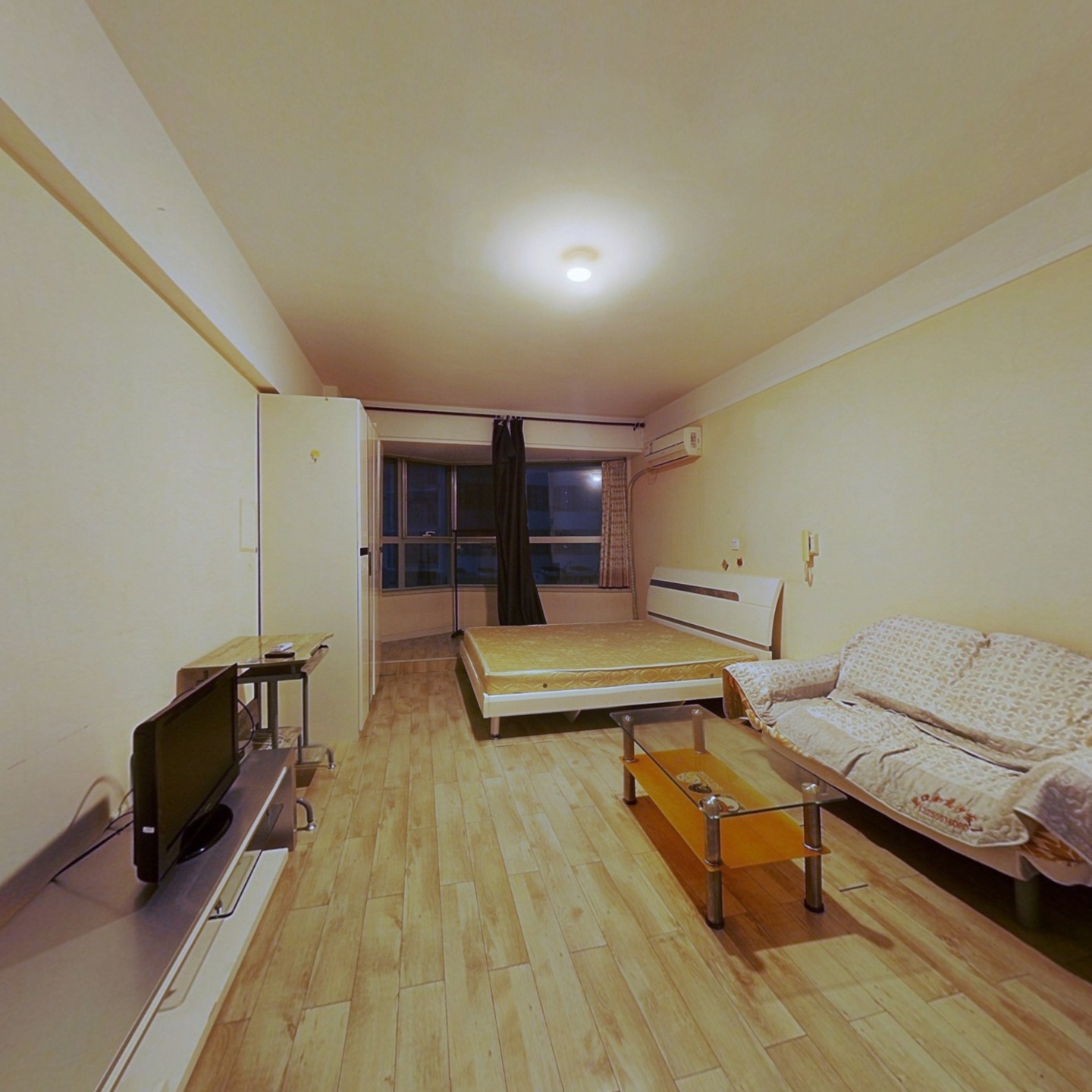 静海国际公寓北向1室 满五唯一 业主诚售