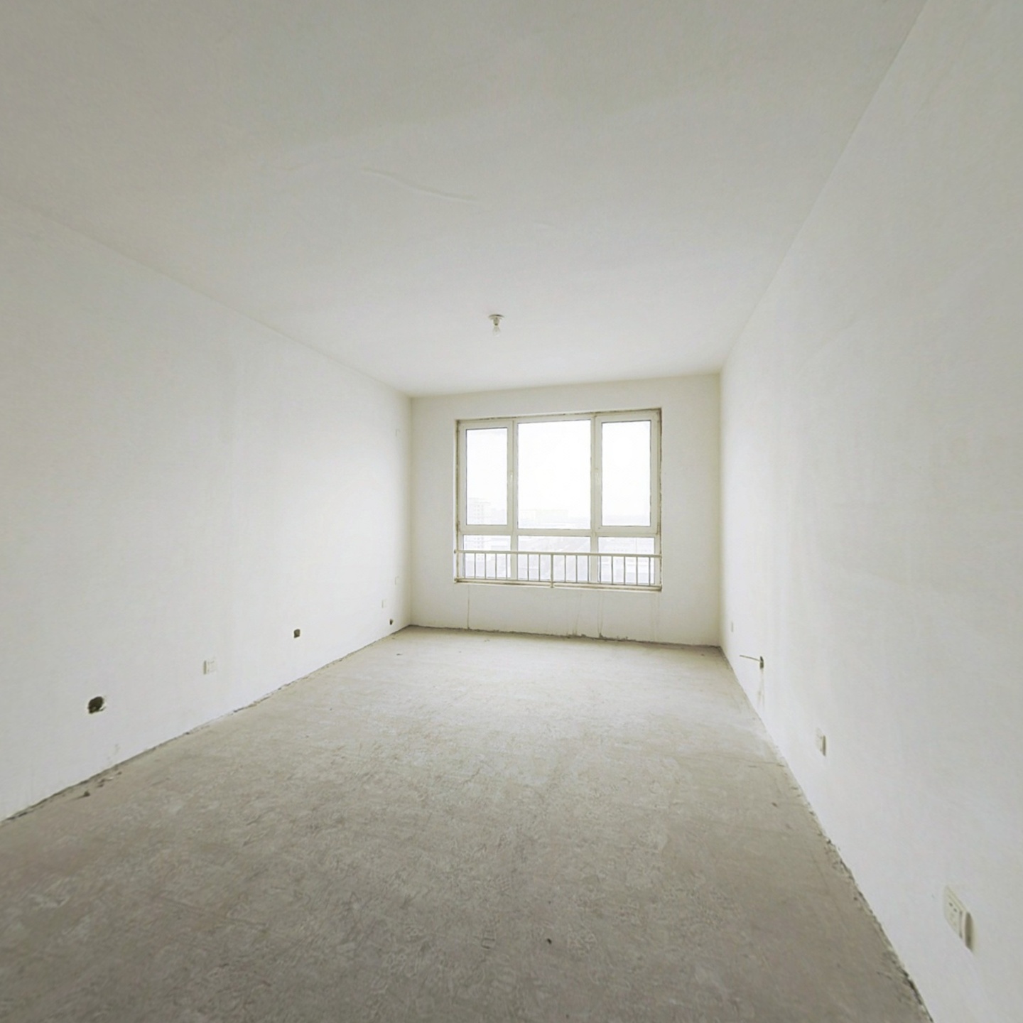 开发区户口上双语，品质社区人车分流，838路沿线。