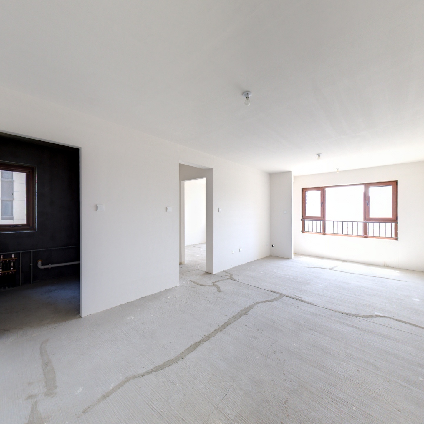 距离北京1900米，鸿坤理想尔湾南北通透三出售