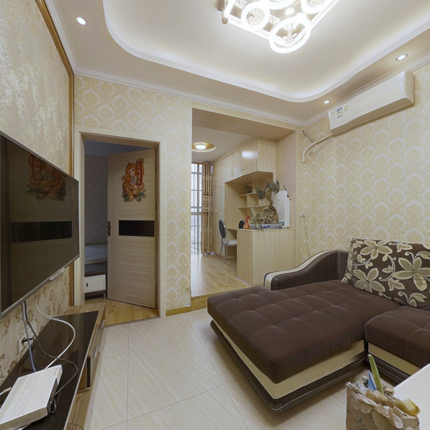 运动公园旁的品质小区小户型,目前空置的,装修比较好