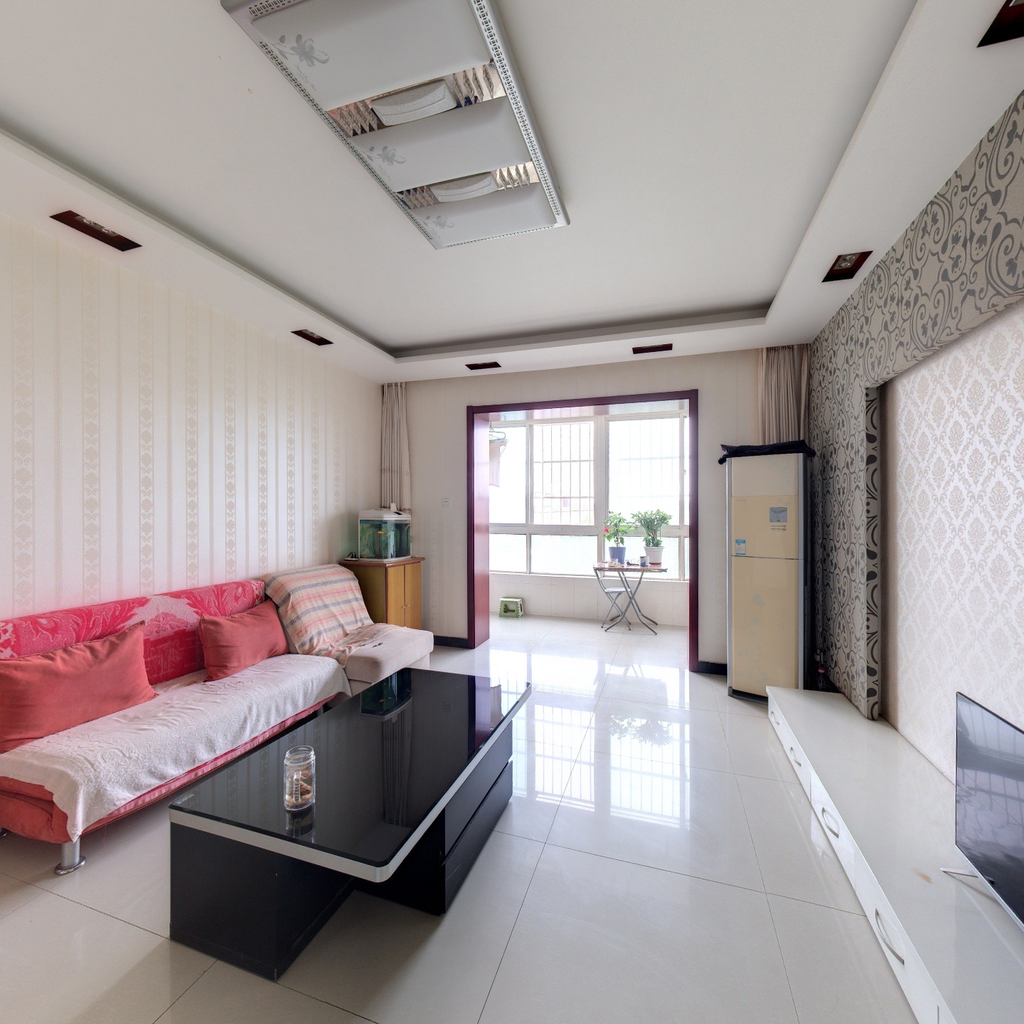 朝阳路 水乡园 南北通透大三居 集中供暖 免费停车