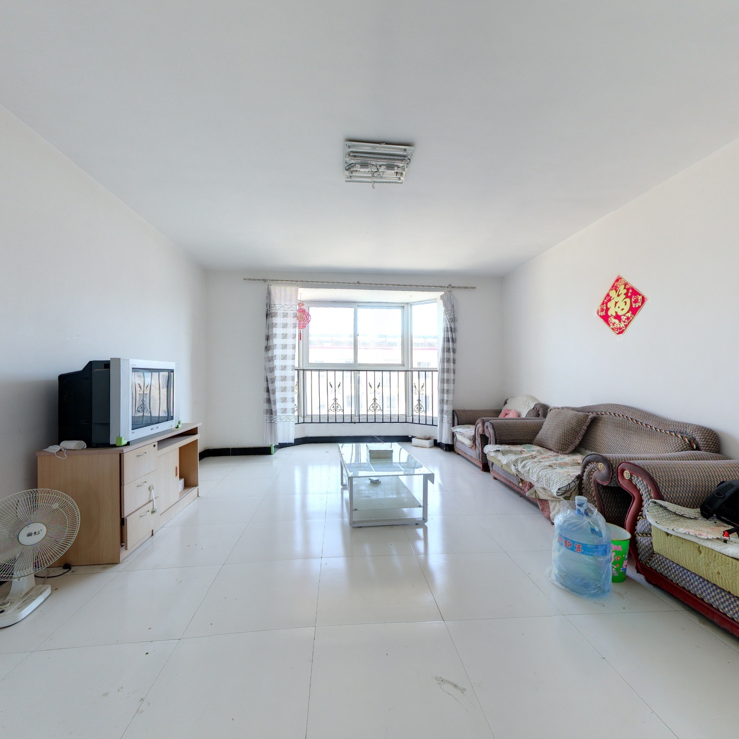 精装修， 精品大三居出售，视野*好