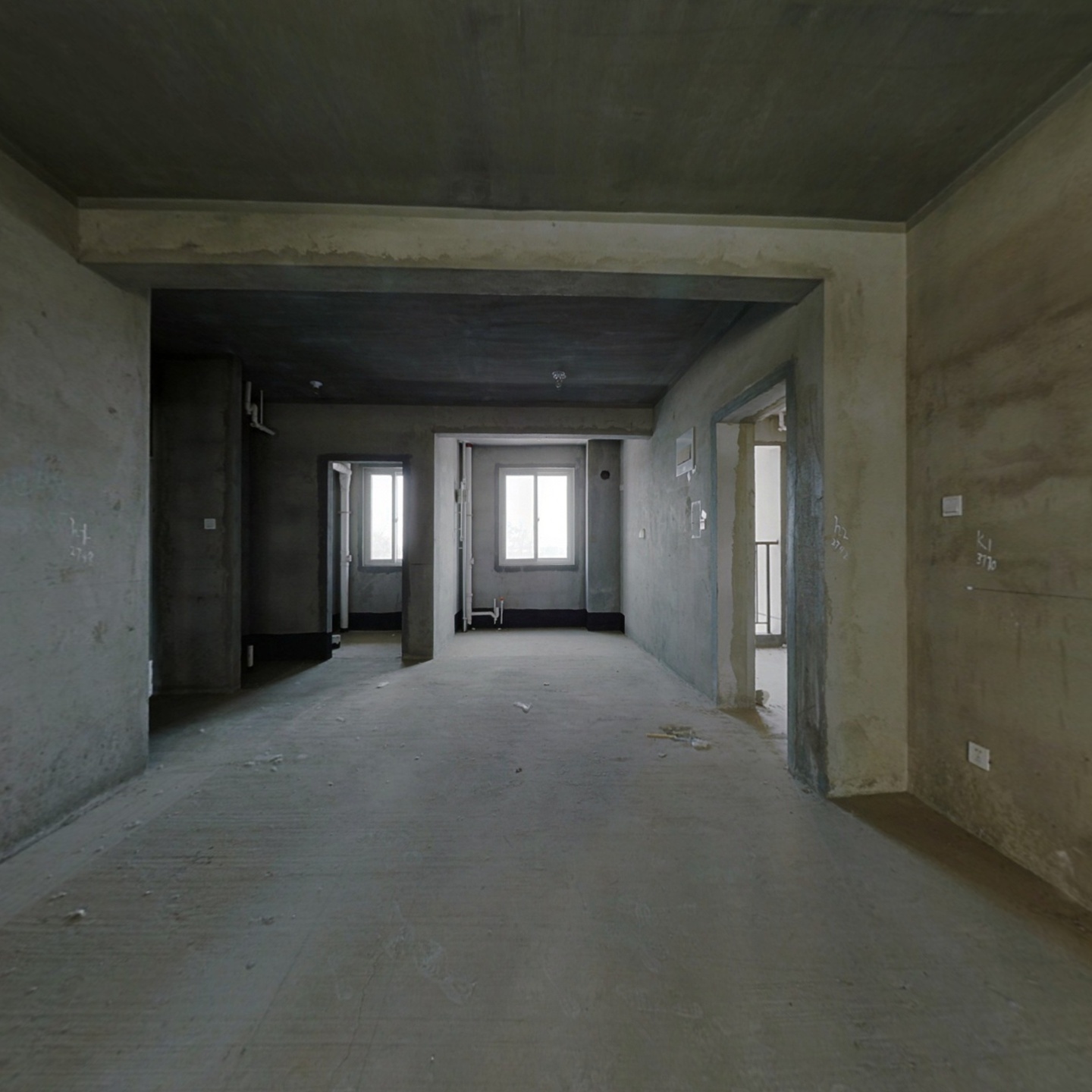 金域蓝湾毛坯三室2019年房子胜利路北段位置好