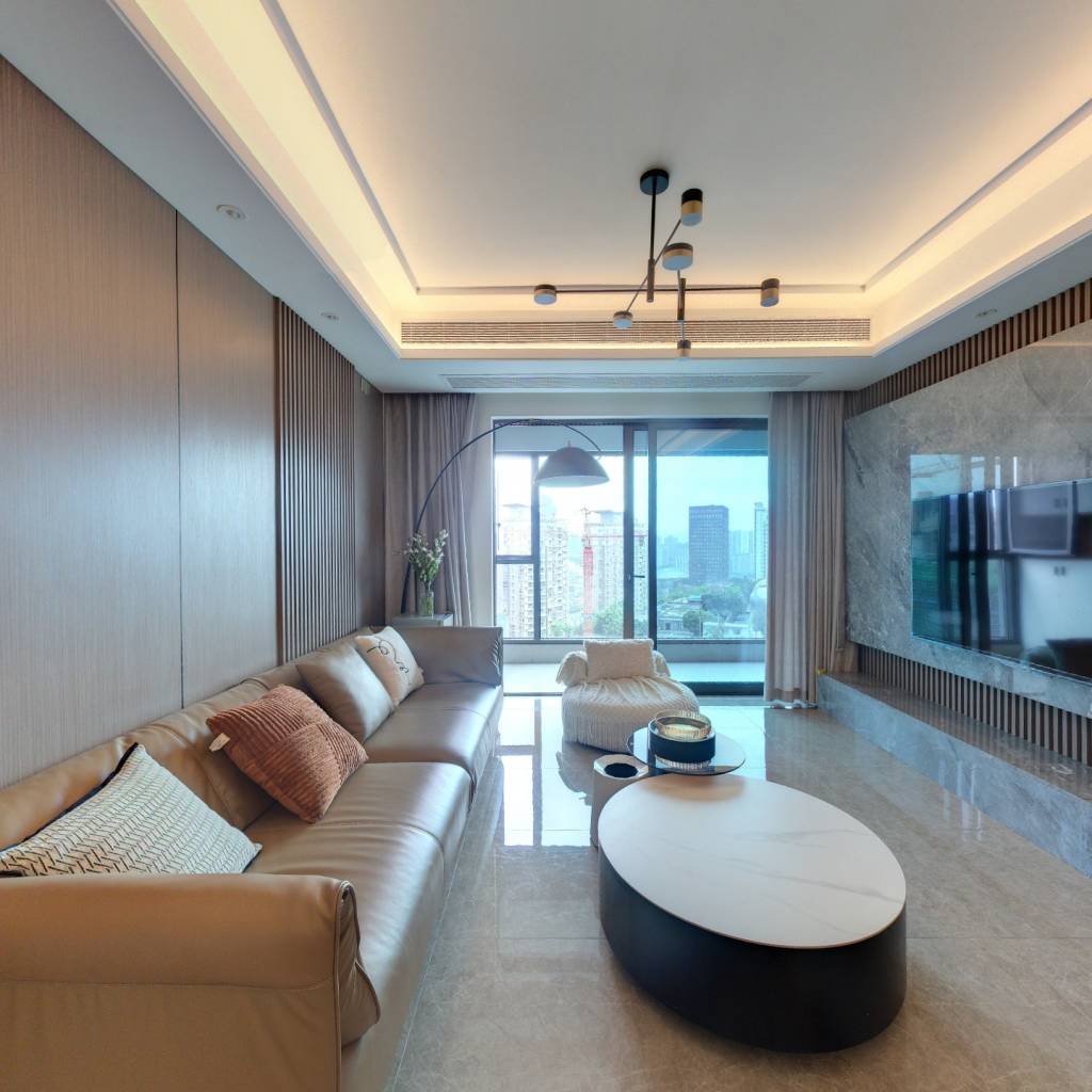 印江州一期新上精装四房品质大平层，带家电户型方正