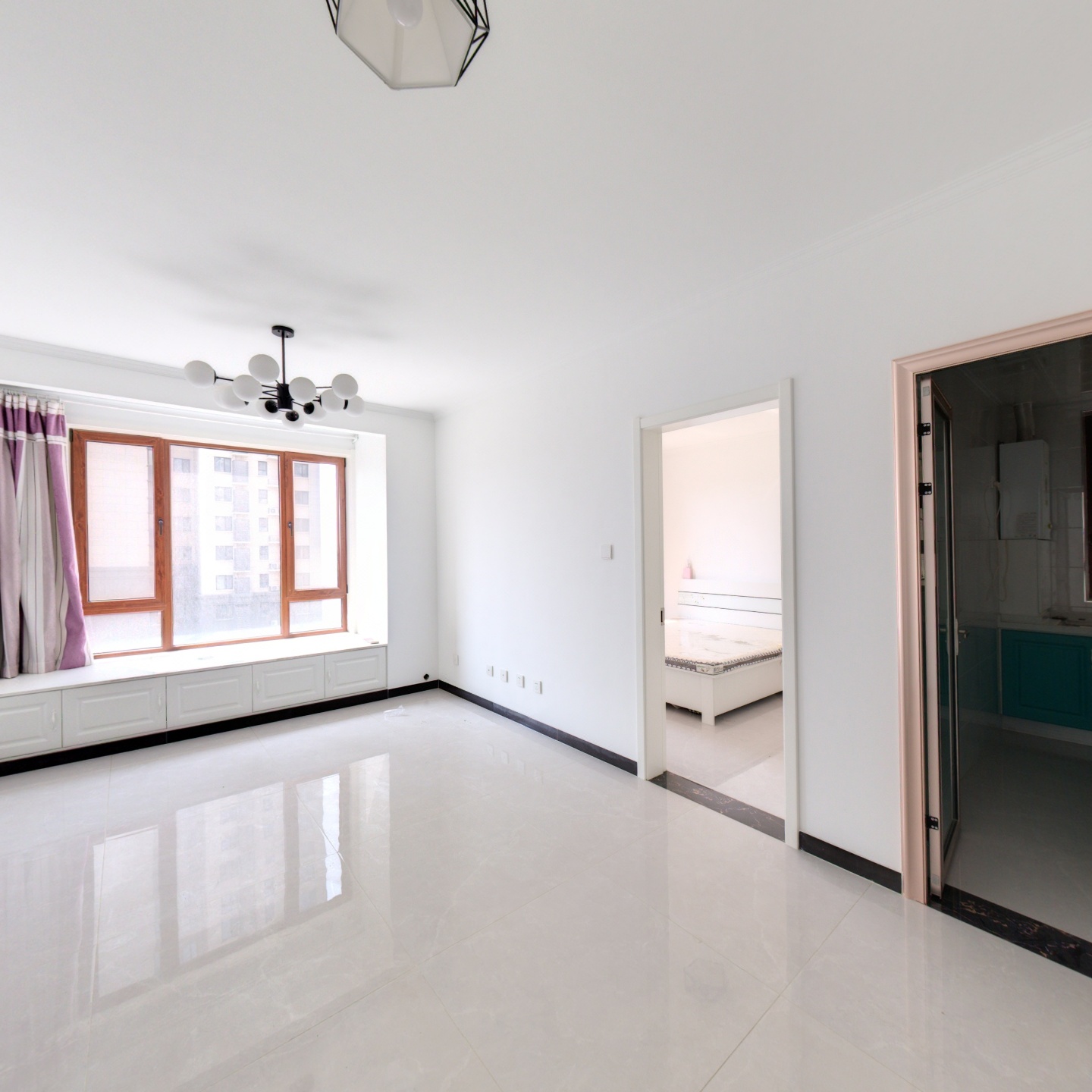 高铁新干线 2室1厅 南