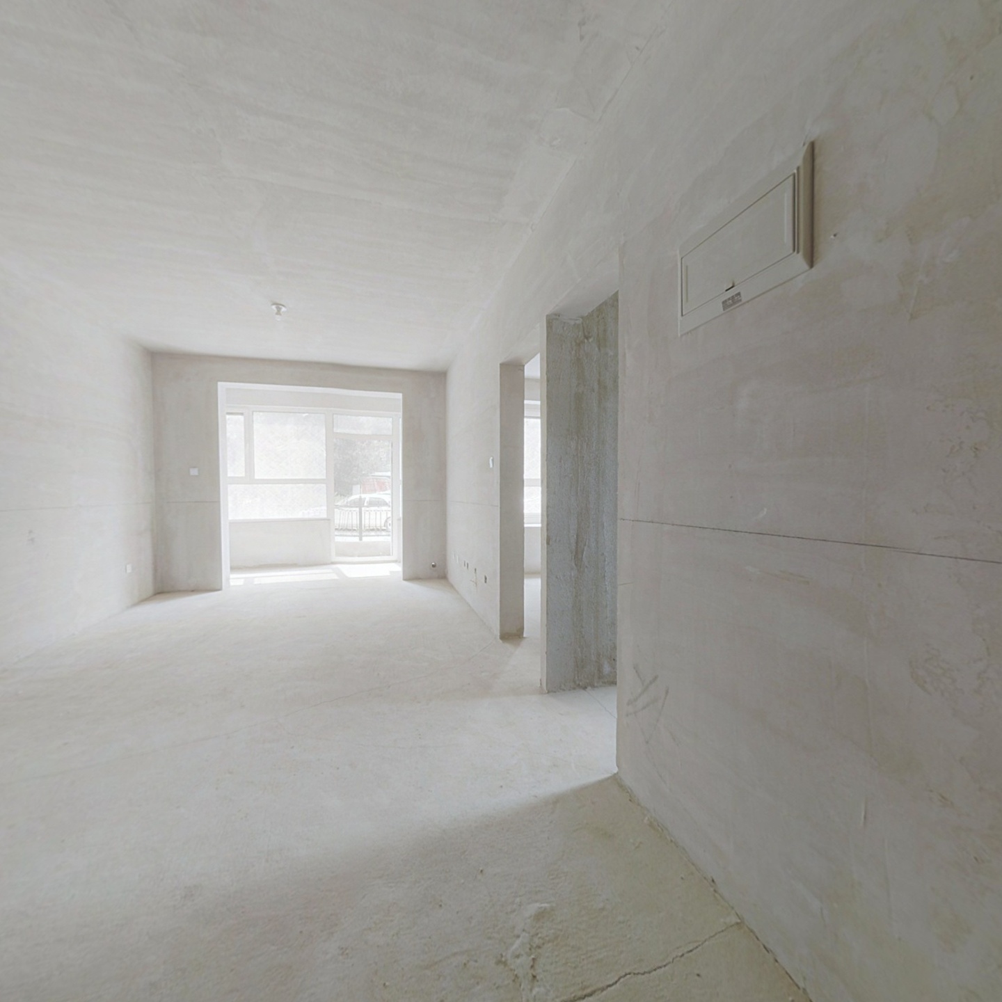 华阳路 联合七号院1室1厅 带小院