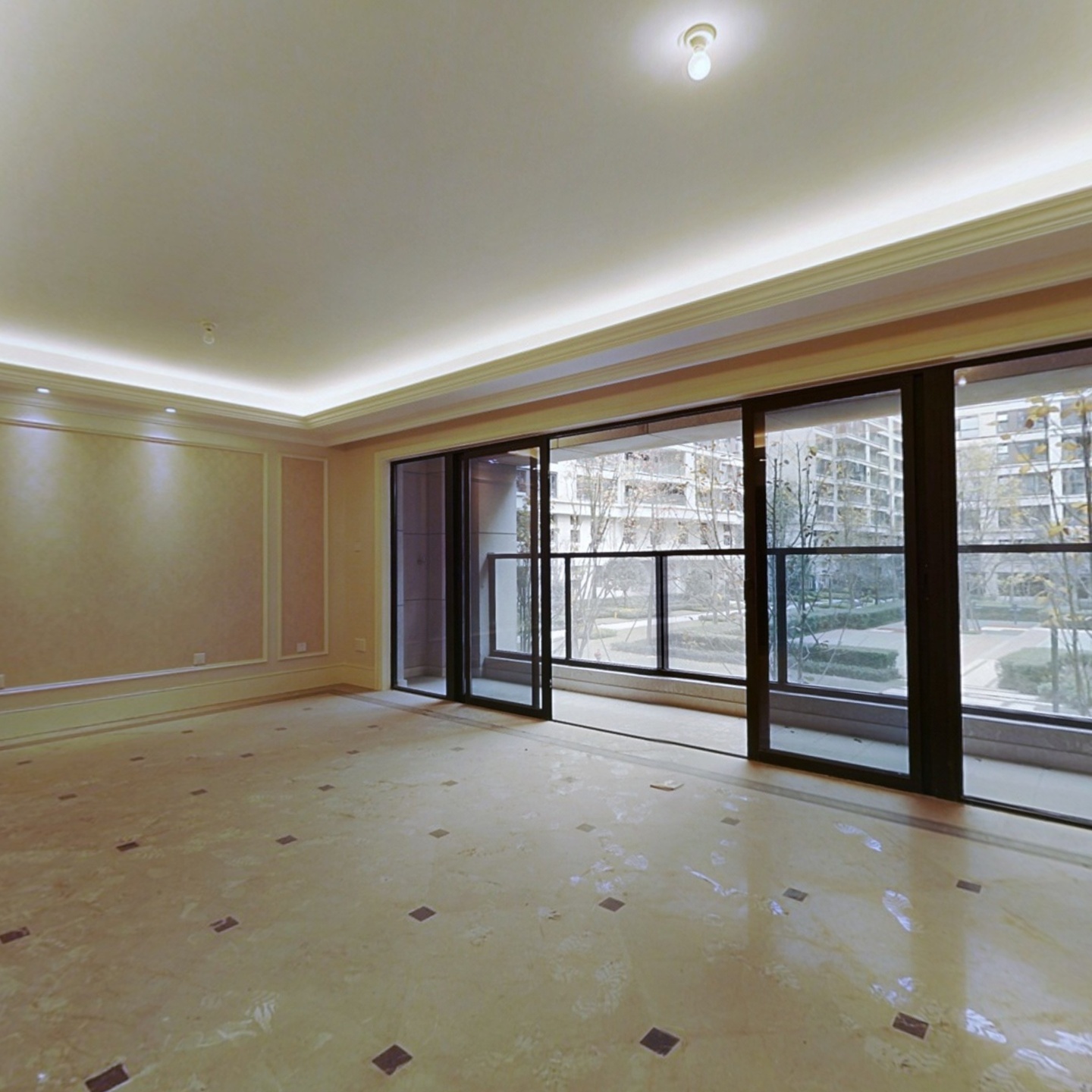 西派城带地暖.新风.精装修的套三双卫房