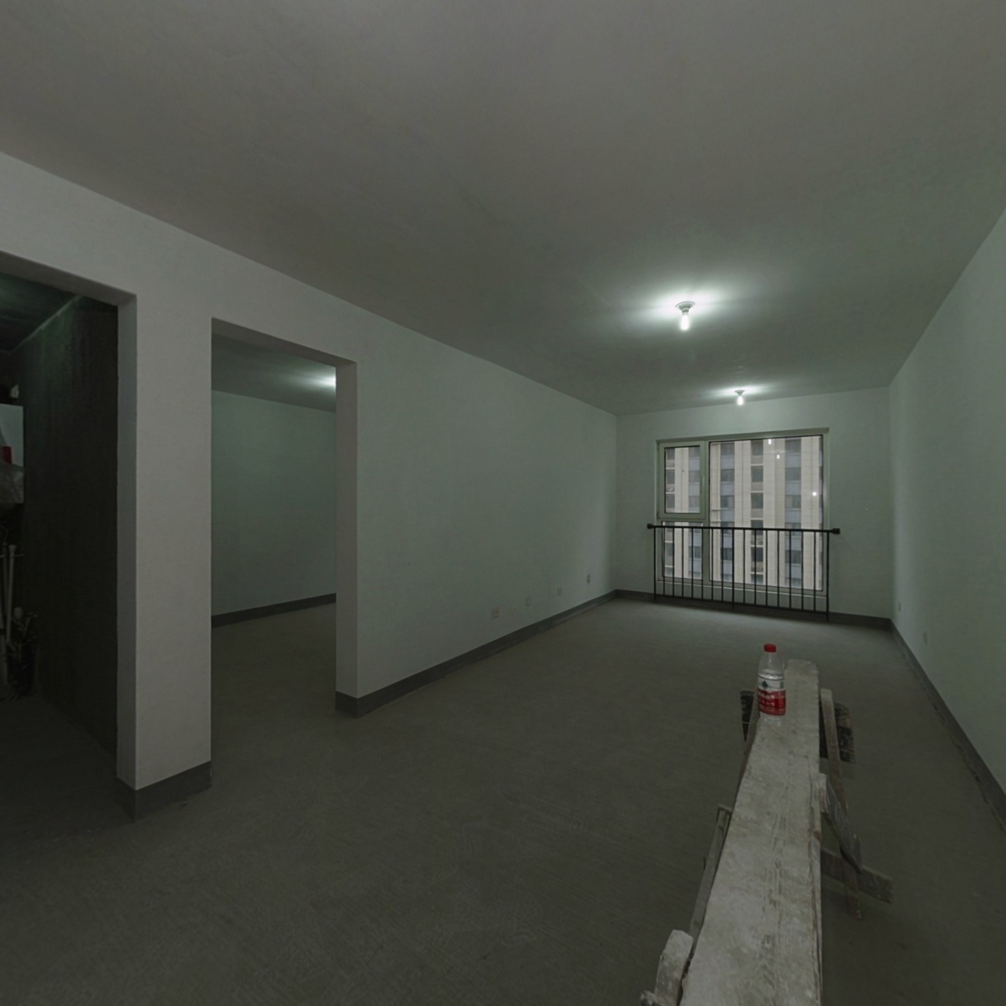 狮子城南区 南向两居 中高楼层  毛坯 有钥匙 诚意出售