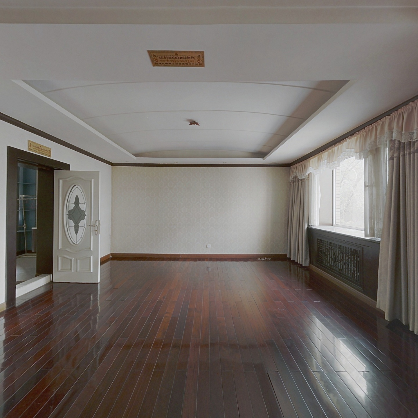 湘江公园一楼复式4室2厅  带60米花园