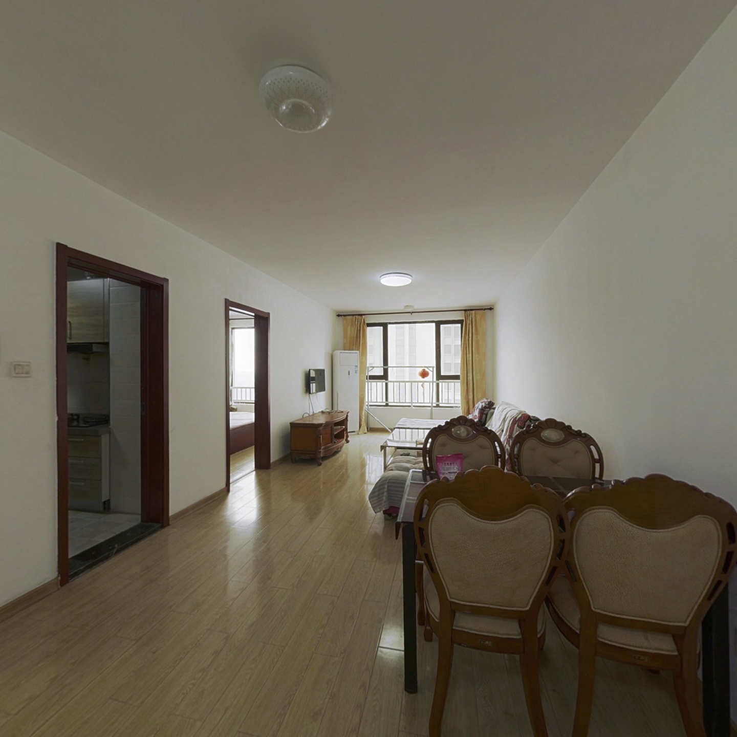 理想湾好楼层，临门口好位置，诚心出售