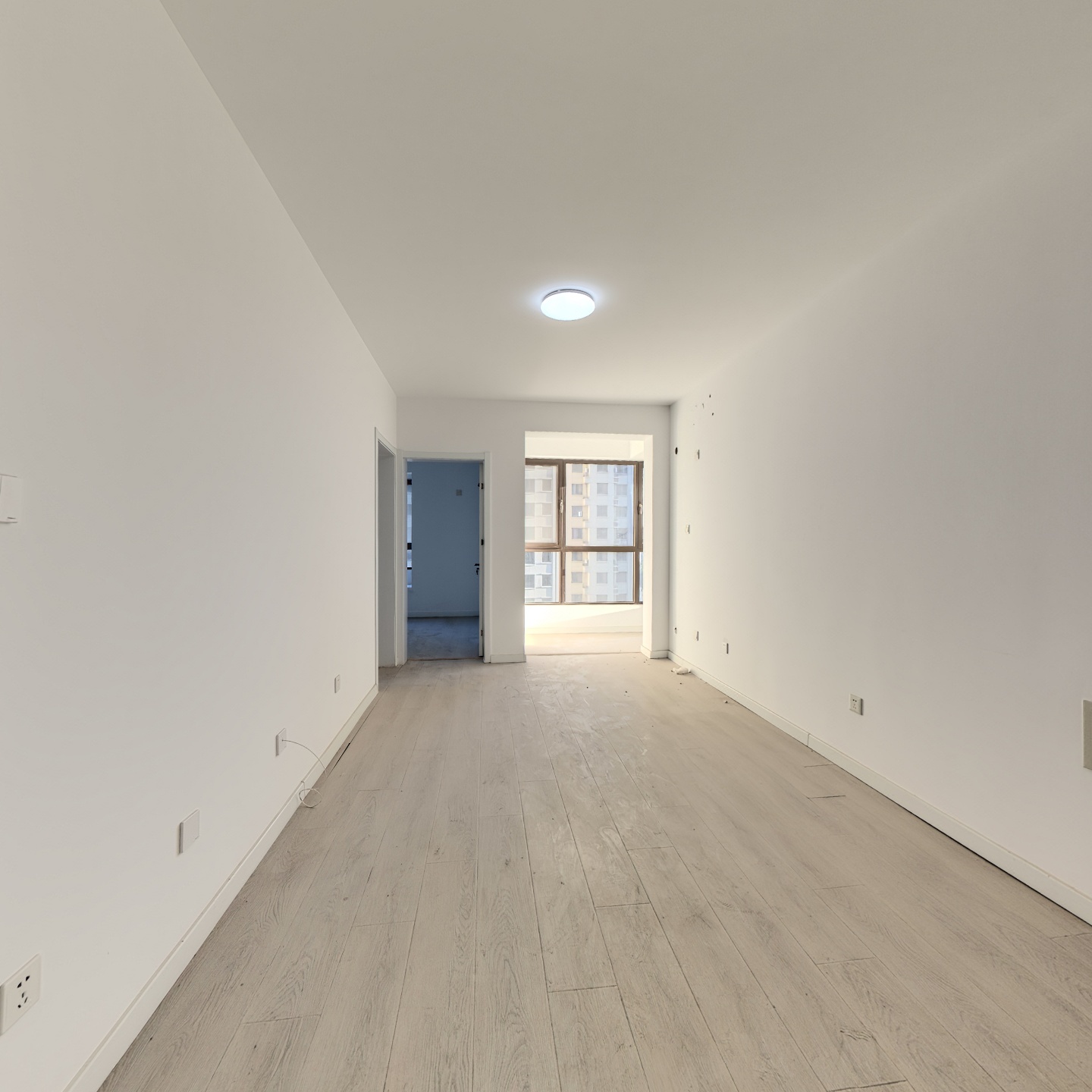 出售 天伦湾一期 南向 经典小两居