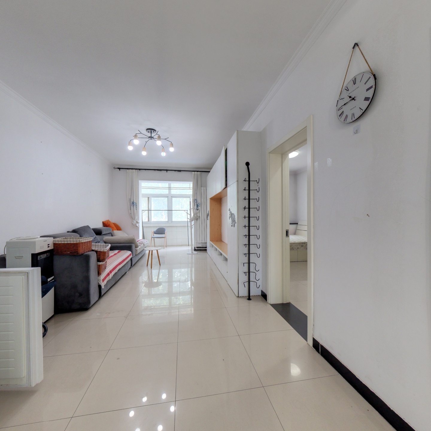 银都花园 南北通透两居 低楼层 满五税低