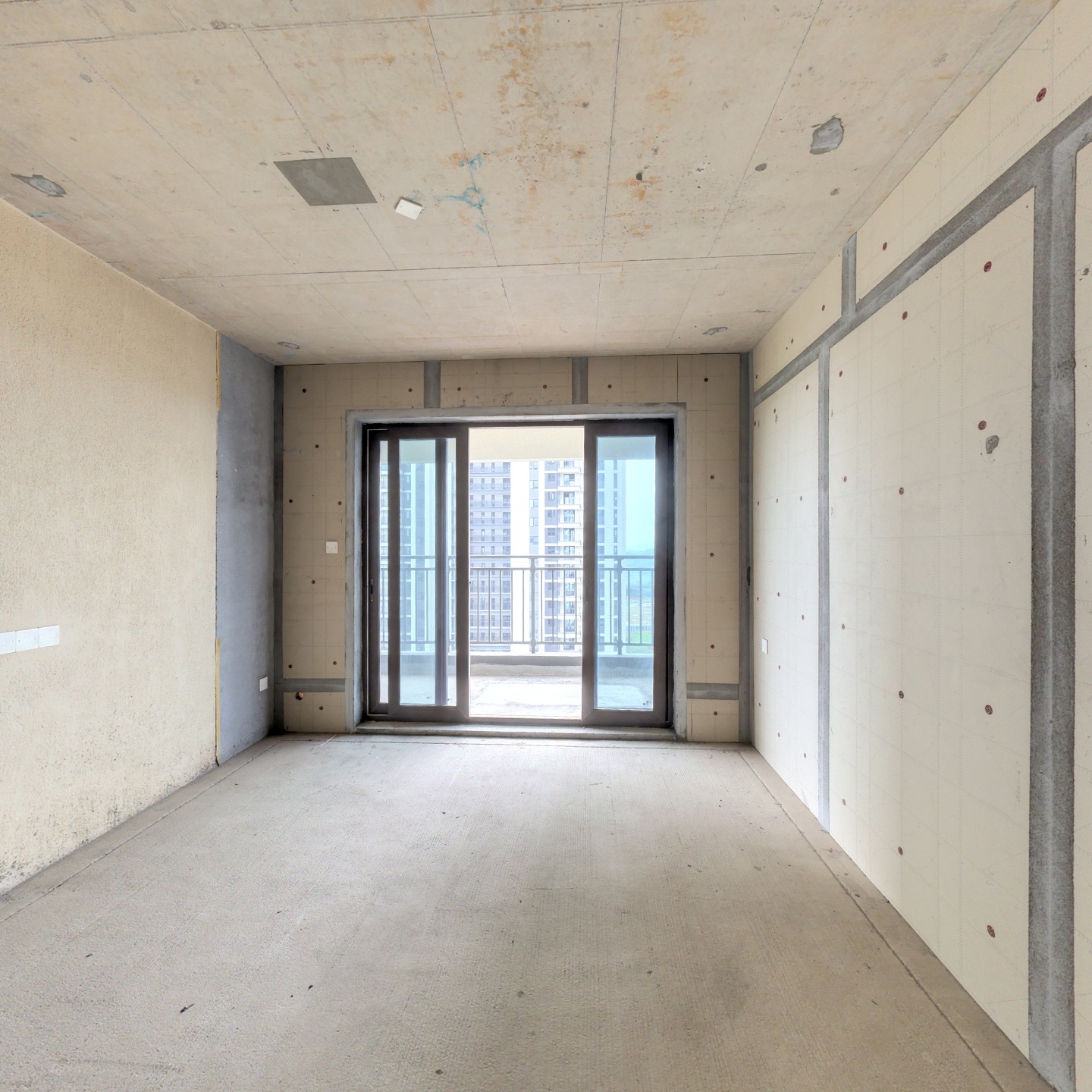 长沙南湘江科学城 高铁旁 地铁口 央企品质大盘毛坯4房