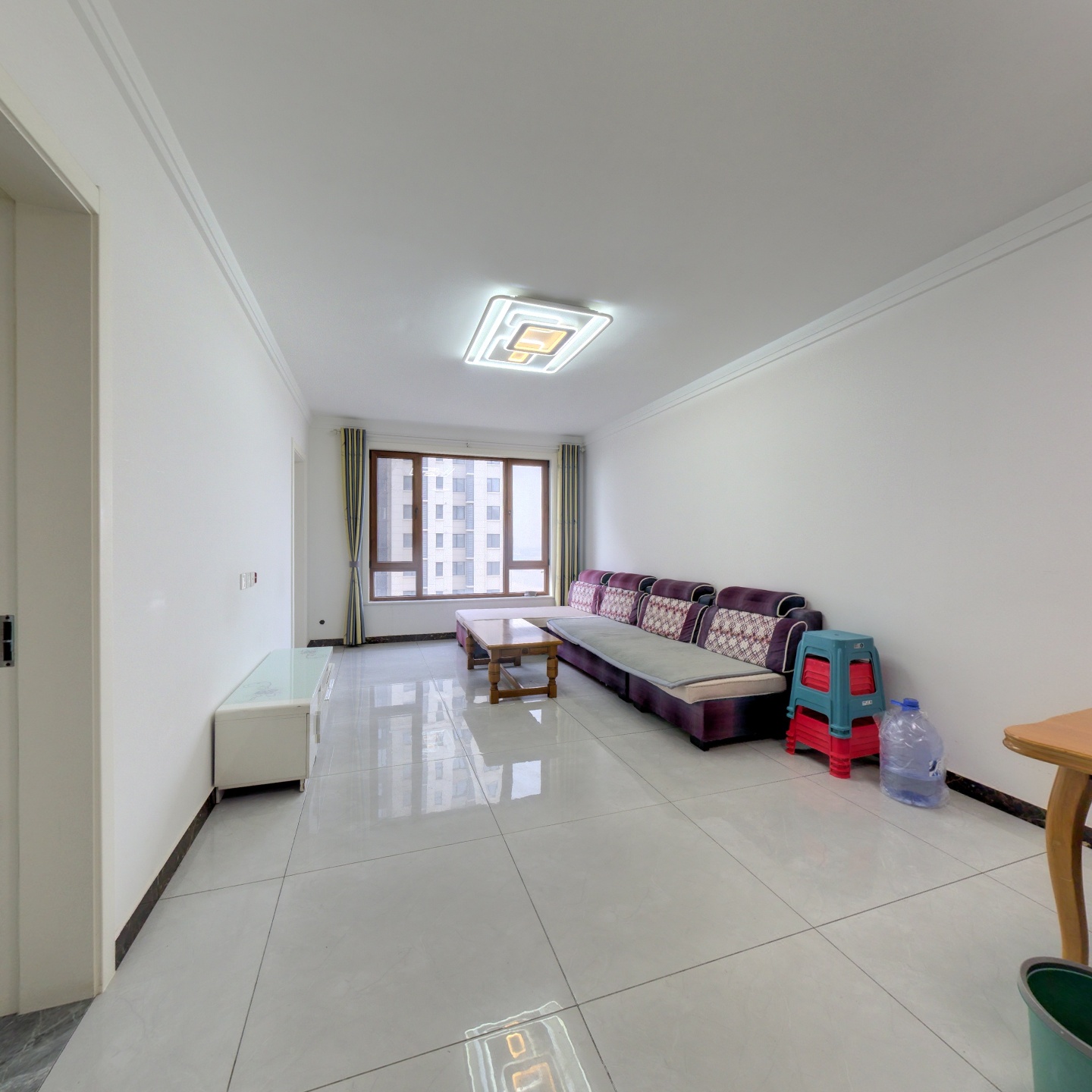 25年7月满二  精装修 中高楼层 全天采光无遮..