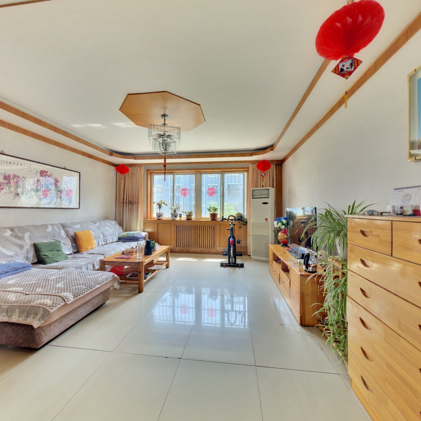 燕赵花园 好楼层 带车库地下室 房本满