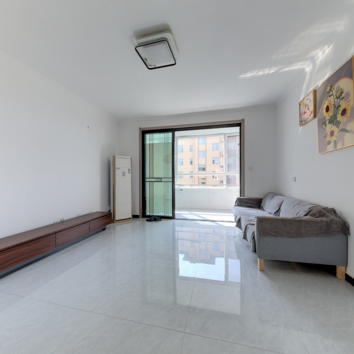 清华佳苑电梯7楼复试  带车位储藏室  采光好