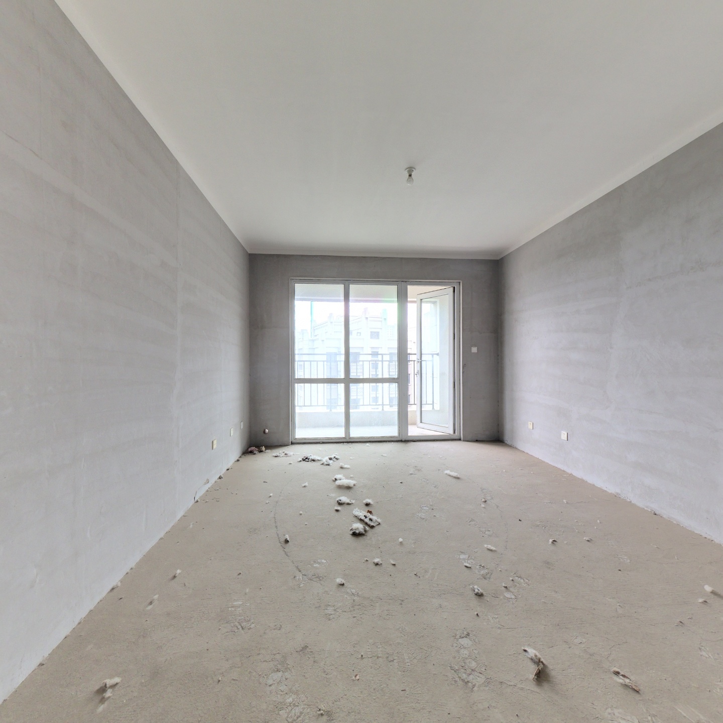 上跃带露台  采光好 央企社区人车分流