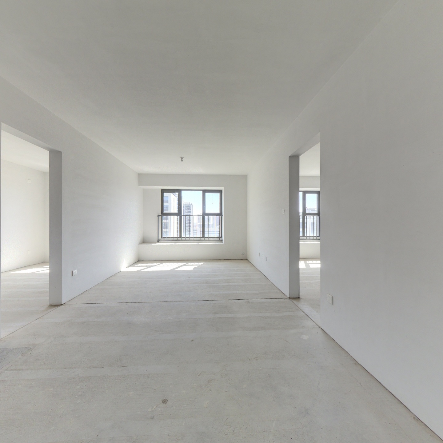 华远海蓝城二期 4室1厅 南 北